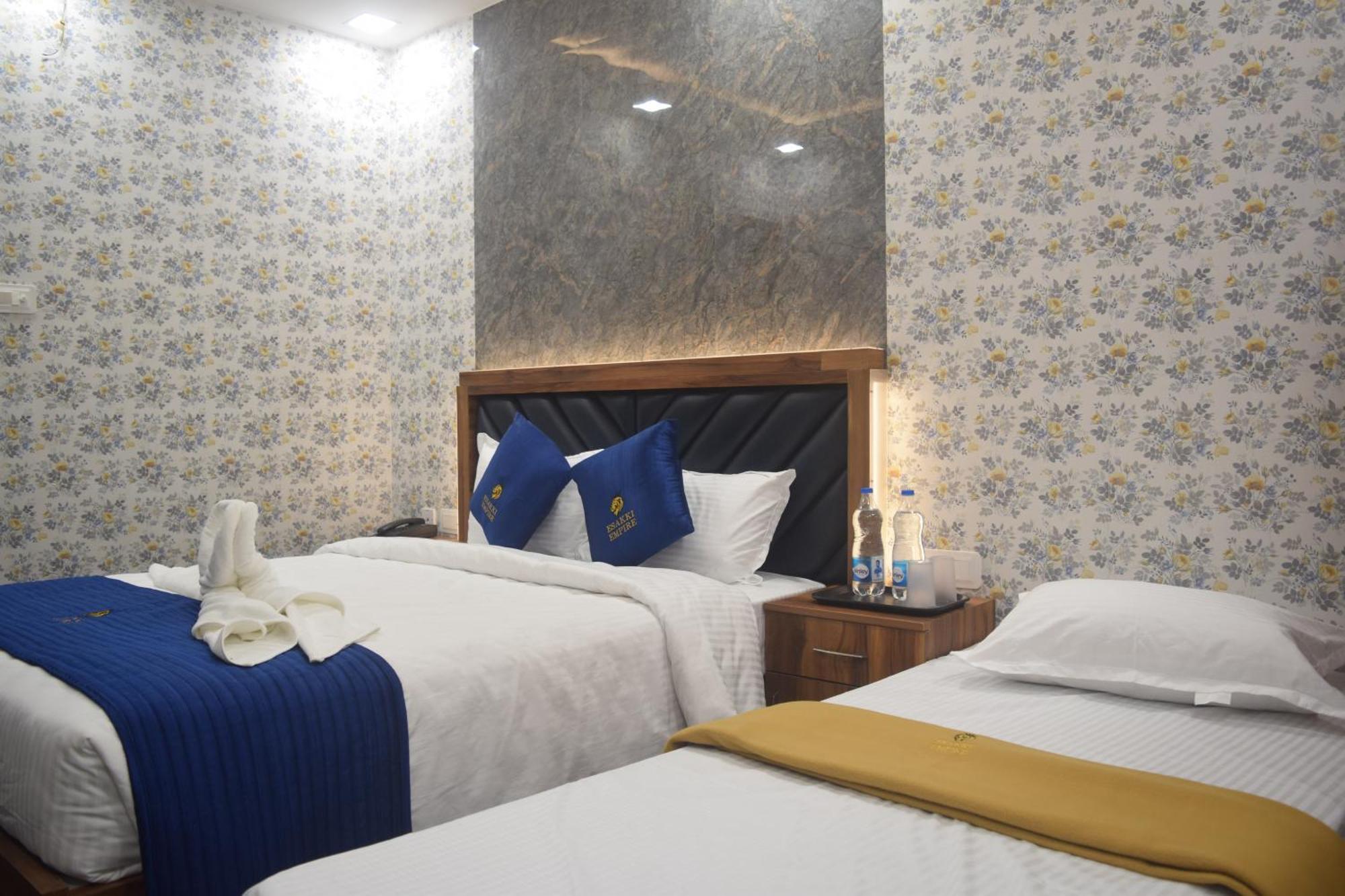 Hotel Esakki Empire Chennai Esterno foto
