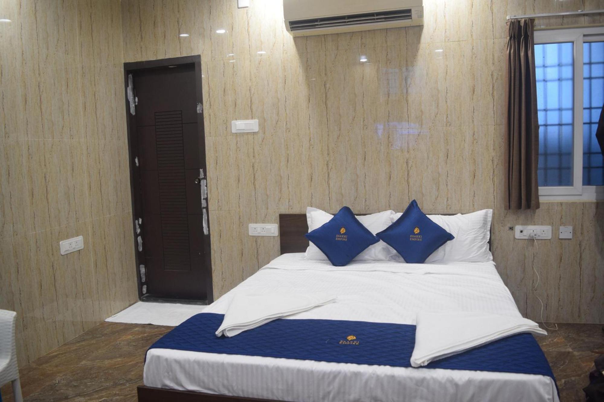 Hotel Esakki Empire Chennai Esterno foto